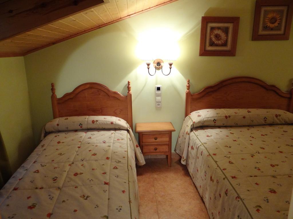 Hotel Casa Carmen Benabarre Bilik gambar