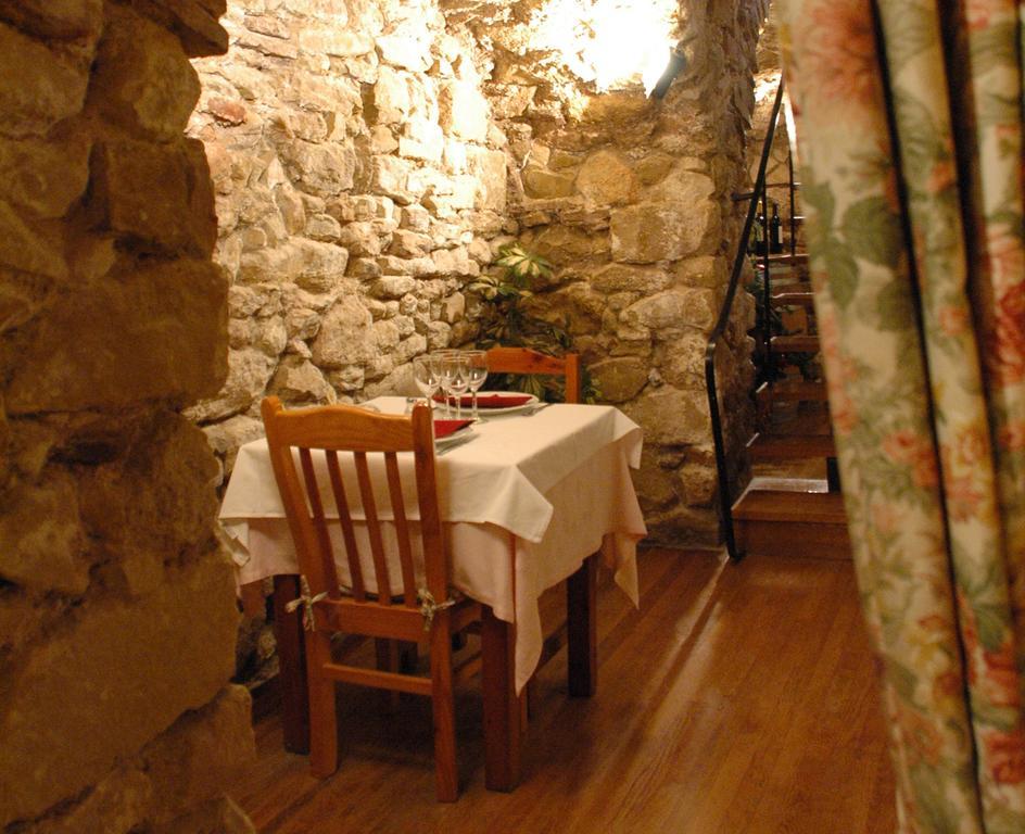 Hotel Casa Carmen Benabarre Luaran gambar