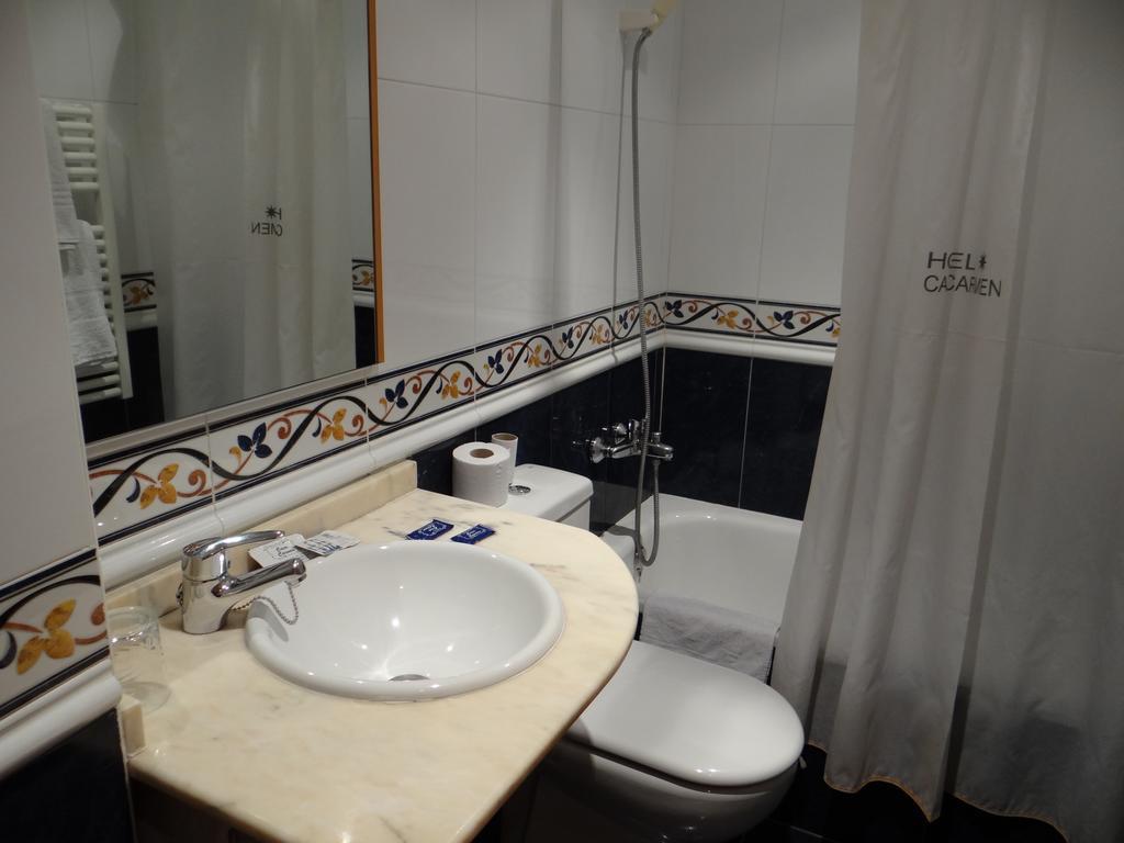 Hotel Casa Carmen Benabarre Bilik gambar